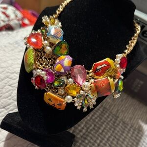 Betsey Johnson Multicolor Pop Art Necklace NWT’s